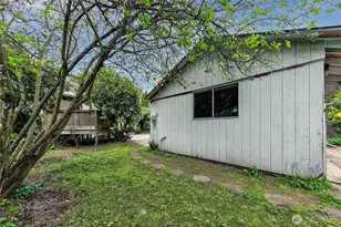 8218 Latona Ave NE, Seattle, WA 98115 - Photo 24