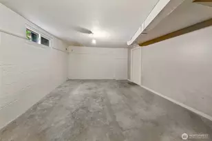 8218 Latona Ave NE, Seattle, WA 98115 - Photo 16