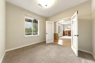 1114 SE Creekside Dr, College Place, WA 99324 - Photo 6