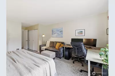 13259 15th Avenue NE #B7, Seattle, WA 98125 - Photo 12