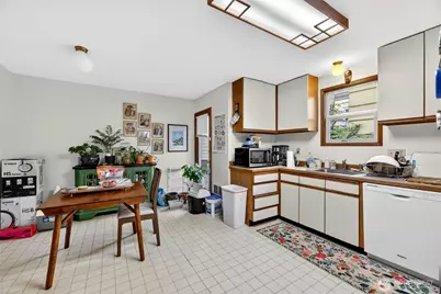 2434 55th Avenue SW, Seattle, WA 98116 - Photo 8
