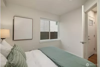 105 NW 39th Street #D, Seattle, WA 98107 - Photo 22