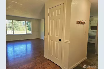 727 Tipsoo Loop S, Rainier, WA 98576 - Photo 6