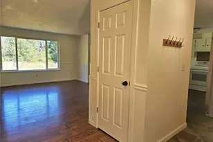 727 Tipsoo Loop S, Rainier, WA 98576 - Photo 6