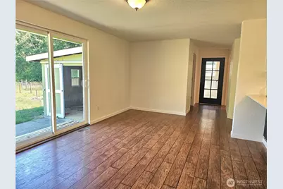 727 Tipsoo Loop S, Rainier, WA 98576 - Photo 16