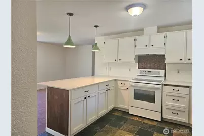 727 Tipsoo Loop S, Rainier, WA 98576 - Photo 10