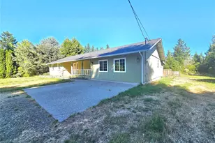 727 Tipsoo Loop S, Rainier, WA 98576 - Photo 2