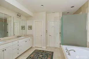 6681 NE Windermere St, Seattle, WA 98115 - Photo 34