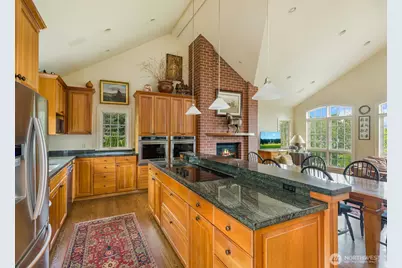6681 NE Windermere Street, Seattle, WA 98115 - Photo 22