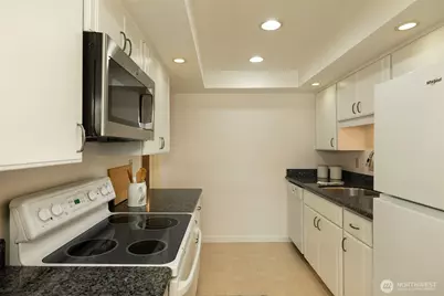 2219 13th Avenue W #5, Seattle, WA 98119 - Photo 12