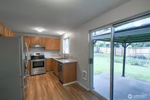 1602 15th Ave SW, Olympia, WA 98502 - Photo 6