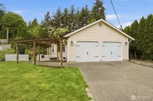 207 N 6th Ave SW, Tumwater, WA 98512 - Photo 2