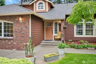 6808 183rd Ave E, Bonney Lake, WA 98391 - Photo 2