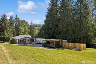 230 Hometown Dr, Kelso, WA 98626 - Photo 1