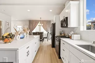 1815 143rd Pl SW, Lynnwood, WA 98087 - Photo 8