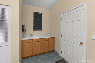 2732 28th Avenue SW, Olympia, WA 98512 - Photo 16