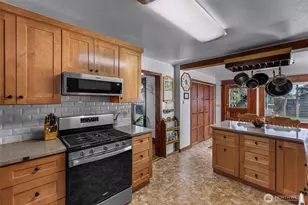 2715 Cedarwood Ave, Bellingham, WA 98225 - Photo 10