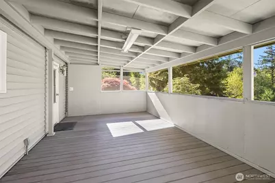 6037 NE Blakely Avenue, Bainbridge Island, WA 98110 - Photo 24