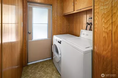 6037 NE Blakely Avenue, Bainbridge Island, WA 98110 - Photo 16