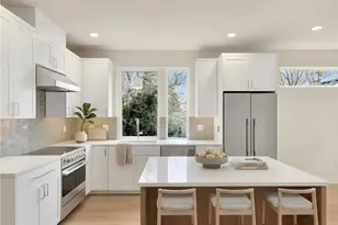 1412 A N 47th St, Seattle, WA 98103 - Photo 10