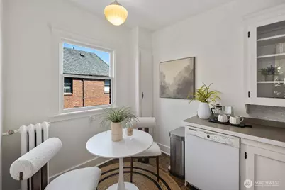 1902 Bigelow Avenue N #304, Seattle, WA 98109 - Photo 12