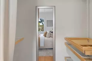 1902 Bigelow Ave N, Seattle, WA 98109 - Photo 22