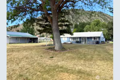 221 Third Street, Brewster, WA 98812 - Photo 4