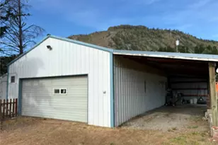 221 Third St, Brewster, WA 98812 - Photo 8