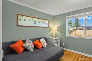 2012 168th Ave, Bellevue, WA 98008 - Photo 10
