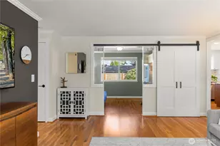 2012 168th Ave, Bellevue, WA 98008 - Photo 8