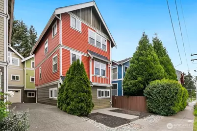 924 SW Holden Street, Seattle, WA 98106 - Photo 2
