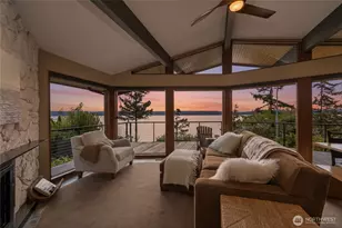 838 Sundown Ln, Camano Island, WA 98282 - Photo 4