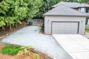 705 N Waugh Rd, Mount Vernon, WA 98273 - Photo 4