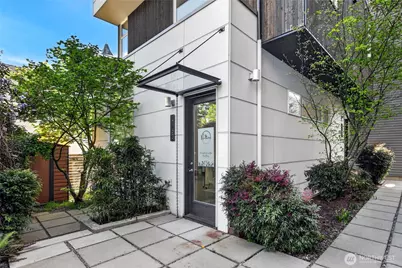 4153 California Avenue SW, Seattle, WA 98116 - Photo 2
