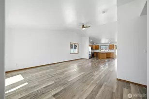 1365 E Gemstone Street E, Othello, WA 99344 - Photo 4