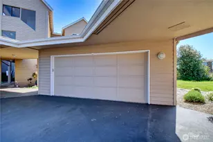 747 SE Bayshore Dr, Oak Harbor, WA 98277 - Photo 22