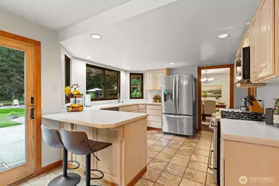 6923 237th Avenue NE, Redmond, WA 98053 - Photo 4
