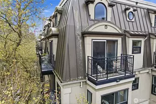 425 Vine St, Seattle, WA 98121 - Photo 2