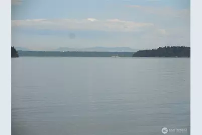 1239 Colchester Drive E, Port Orchard, WA 98366 - Photo 8