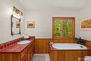 7200 NE Day Rd W, Bainbridge Island, WA 98110 - Photo 32