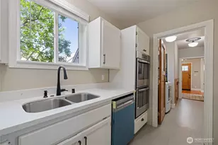 214 Adams Ave S, Eatonville, WA 98328 - Photo 16