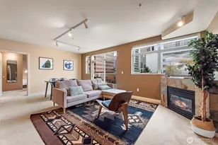 300 110th Ave NE, Bellevue, WA 98004 - Photo 4