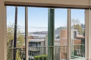 1318 W Barrett St, Seattle, WA 98119 - Photo 28