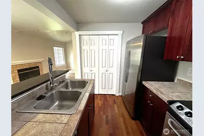 1808 S 284th Lane #E203, Federal Way, WA 98003 - Photo 6