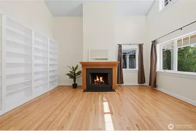 10630 NE 18th Street, Bellevue, WA 98004 - Photo 4