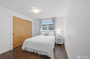 10630 NE 18th St, Bellevue, WA 98004 - Photo 14