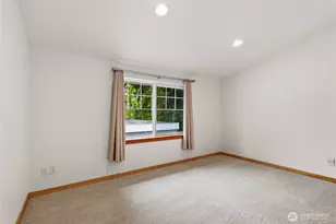 10520 Whitman Ave N, Seattle, WA 98133 - Photo 16