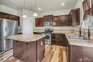 2413 165th St E, Tacoma, WA 98445 - Photo 4