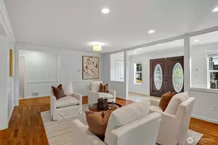 7021 20th Ave NE, Seattle, WA 98115 - Photo 4
