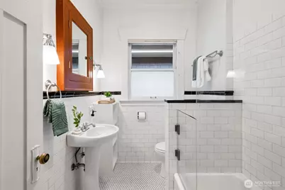 1113 NE Ravenna Blvd, Seattle, WA 98105 - Photo 20